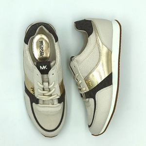 NWOT Women's Michael Kors Sneakers Size 7.5 in Gold/Black